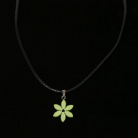 Kette Blume grün 2